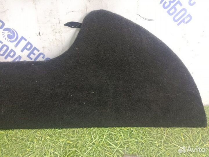 Обшивка багажника правая Nissan Murano кроссовер