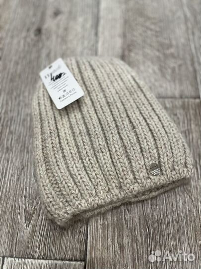 Шапка зимняя женская новая