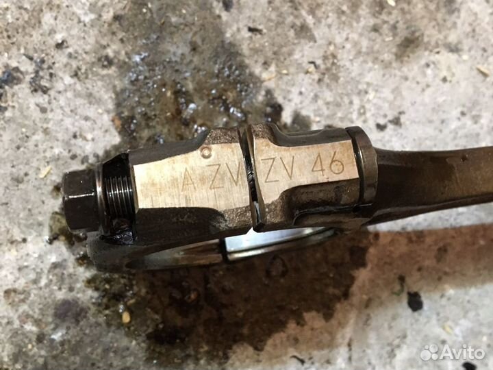 Поршня с шатунами, поршня на Субару ej204