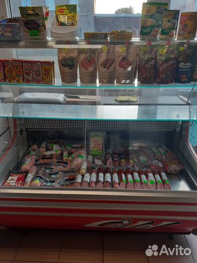 Продам кондитерскую витрину