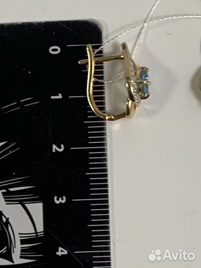 Золотые серьги с топазом и фианитами