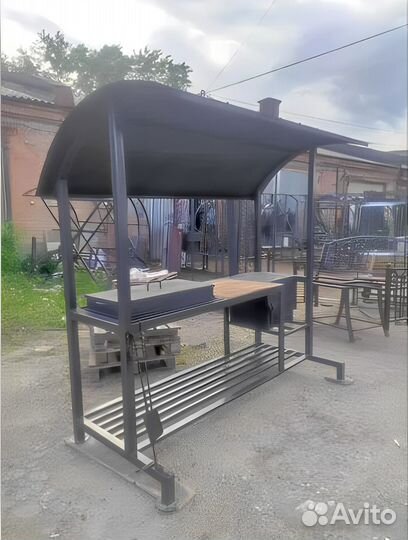 Мангал с крышей в стиле лофт