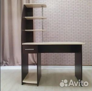 Компьютерный стол скай