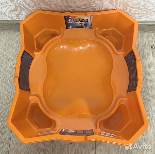 Бейблэйд арена