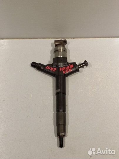 Форсунка топливная Nissan Pathfinder YD25ddti 2010