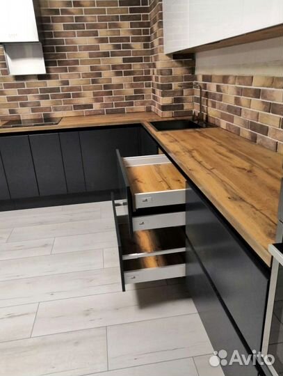 Кухонный гарнитур 