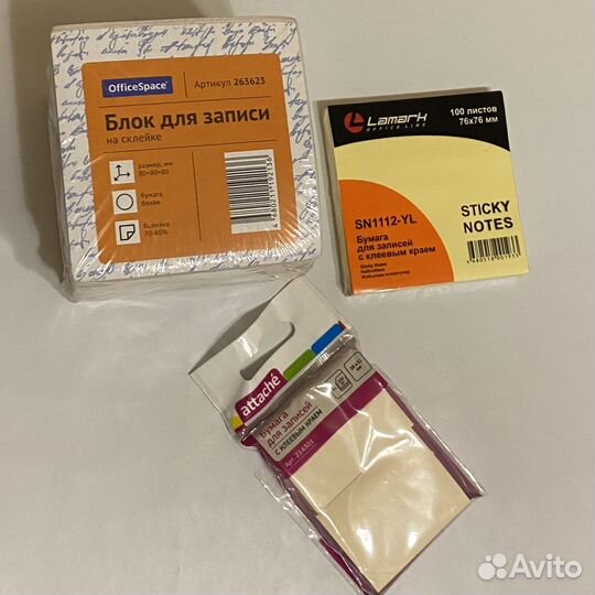 Скобы для степлера и бумага для записей