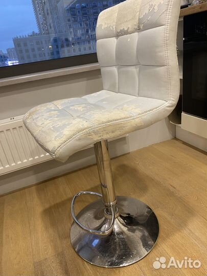 Барный стул