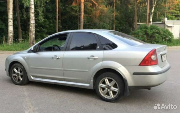 Задние усиленные пружины на Ford Focus SD HB SW