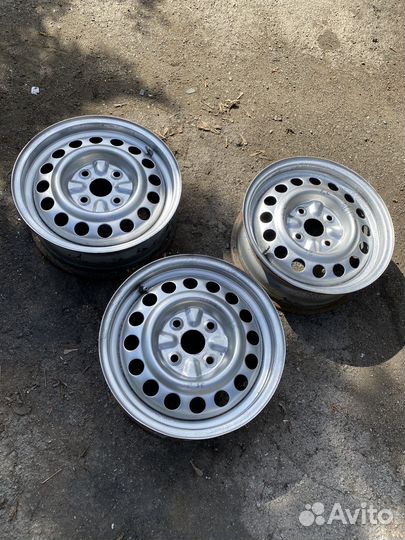 Диск штампованный r15 4-114,3