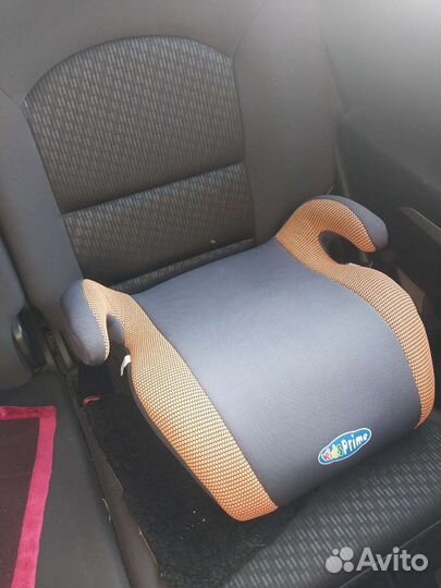 Детский бустер автомобильный