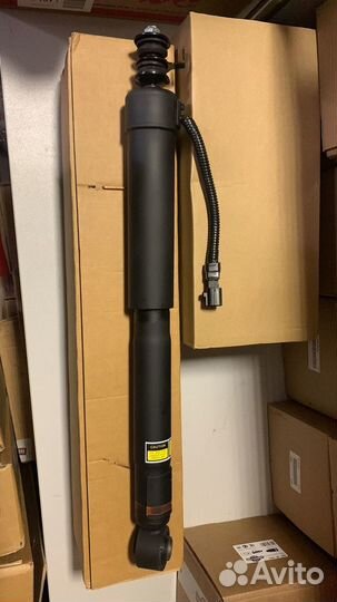 Задний амортизатор Lexus GX460