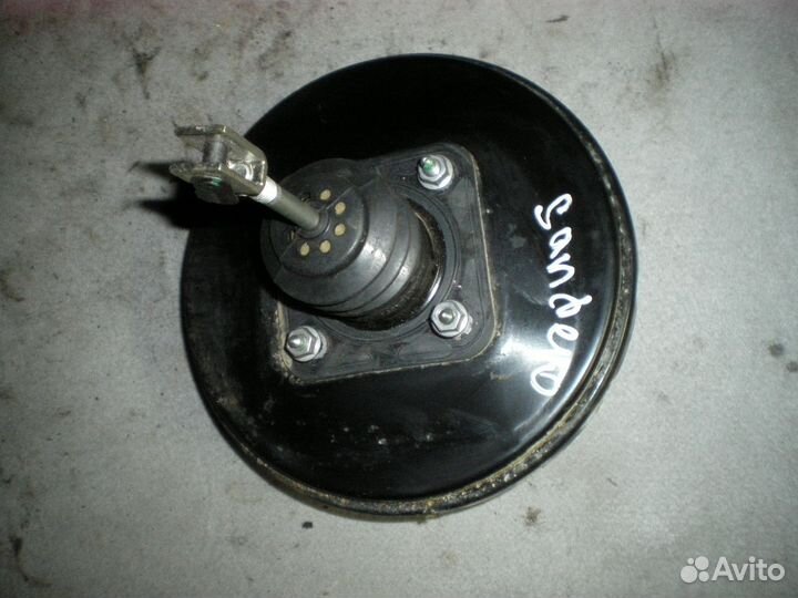 Вакуумный усилитель Рено Логан