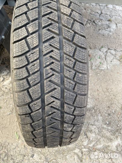 Michelin Latitude Alpin 235/75 R15 109T