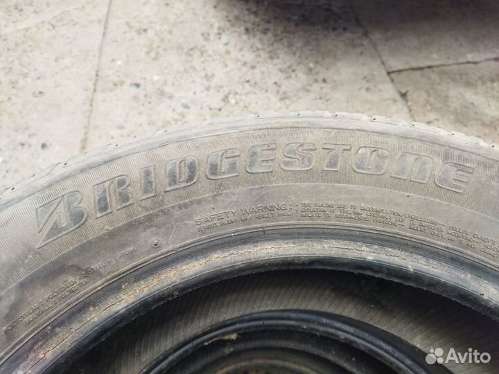 Bridgestone Dueler 684 225/65 R17