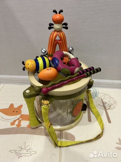 Барабан с набором погремушек