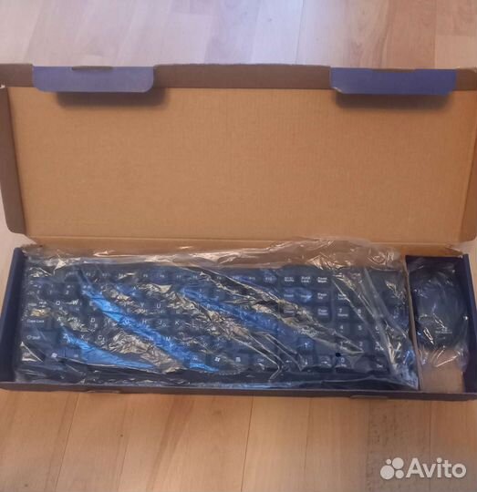 Беспроводная клавиатура и мышь