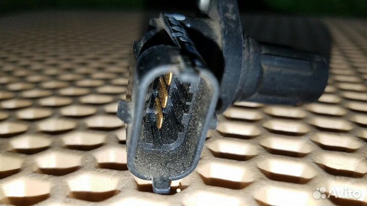 Датчик положения распредвала Kia Cerato 1 LD G4FC