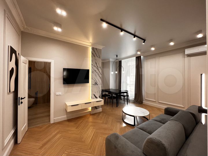 2-к. квартира, 70 м², 2/7 эт.