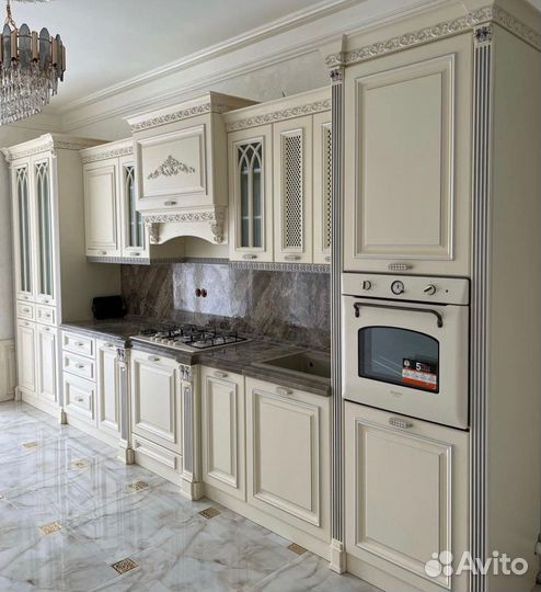 Шикарный кухонный гарнитур цена за весь размер 4.7