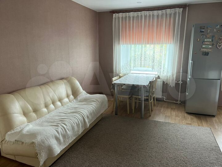 3-к. квартира, 55 м², 3/3 эт.