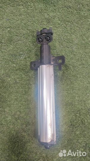 Форсунка омывателя фары левой Peugeot Expert 2010