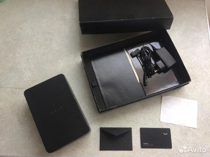 Vertu Constellation черный, 32 ГБ