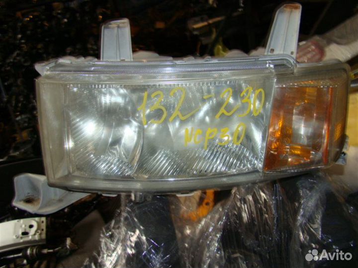 Фара передняя левая Toyota Bb NCP30 2nzfe