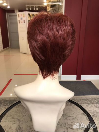 Парик из искусственных волос