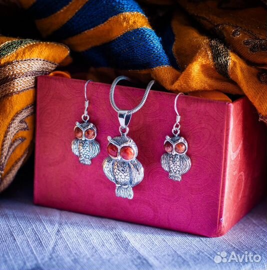 Серебряные серьги и подвеска