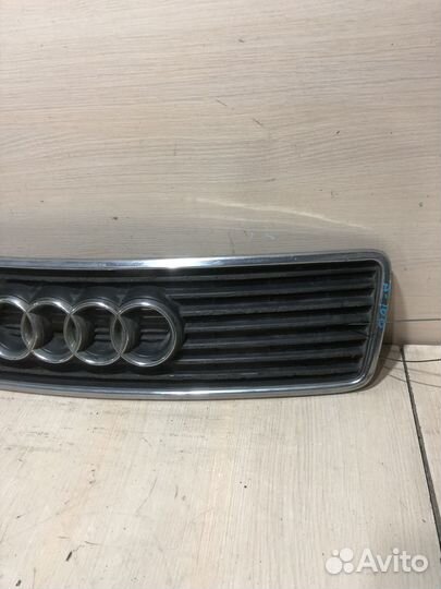 Решетка радиатора audi 100 C4 4A0853651