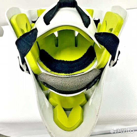 Новый вратарский шлем VRTmask по матрице Wall W 12