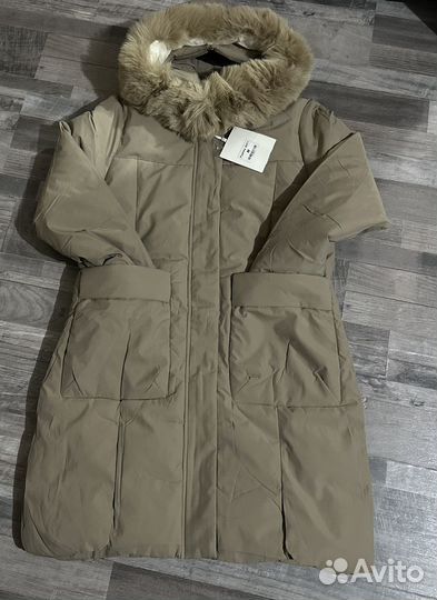 Пуховик новый 42 44