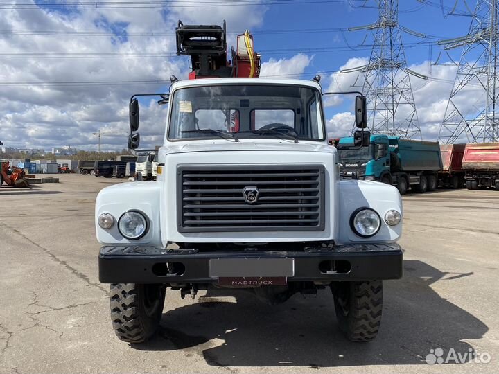 Чайка-сервис 27847D с КМУ, 2022