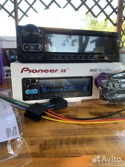 Автомагнитола Pioneer с bluetooth, мультируль, aux