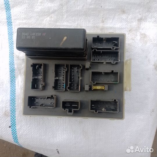 Блок предохранителей салона Ford focus 1 1.8 115