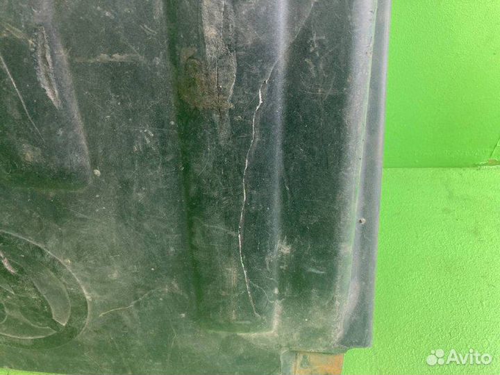 Крышка аккумуляторов MAN TGX