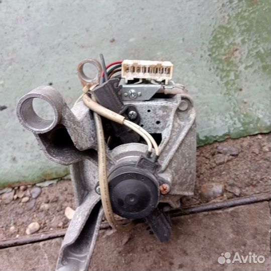 Двигататель стиральной машины