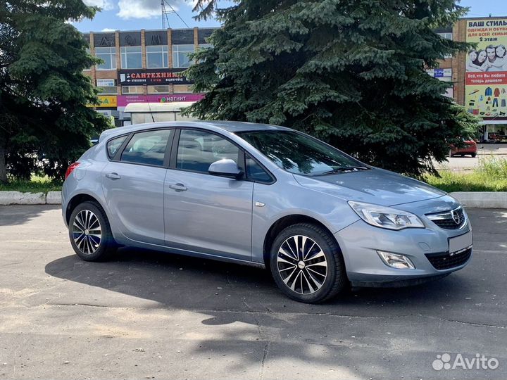 Opel Astra 1.6 AT, 2011, 131 500 км