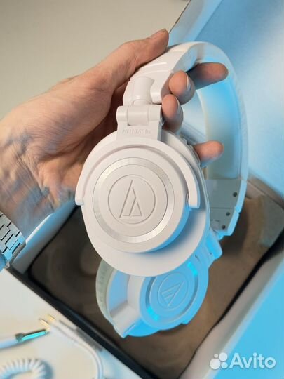 Audio Technica ATH M50x белые