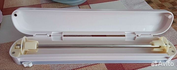 Диспенсер для пищевой плёнки