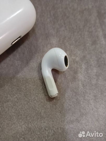 Airpods 3 правый наушник, кейс