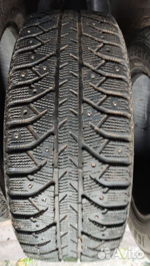 Bridgestone Ice Cruiser 7000 205/60 R16