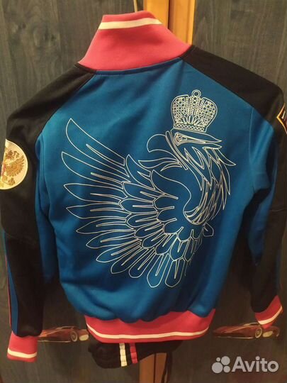 Костюм спортивный