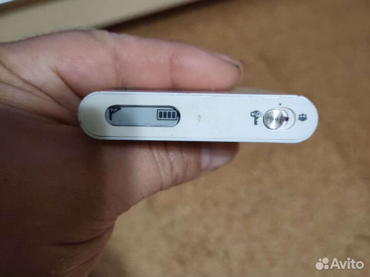 4G роутер MR 100-2 портативный