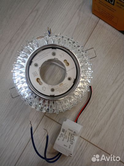 Светильник встраиваемый