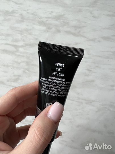 Аджастер nyx pro foundation mixer