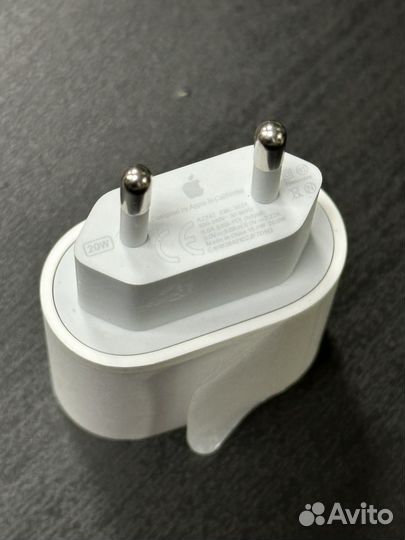 Оригинальный кабель, блок на iPhone (на Дмитриева)