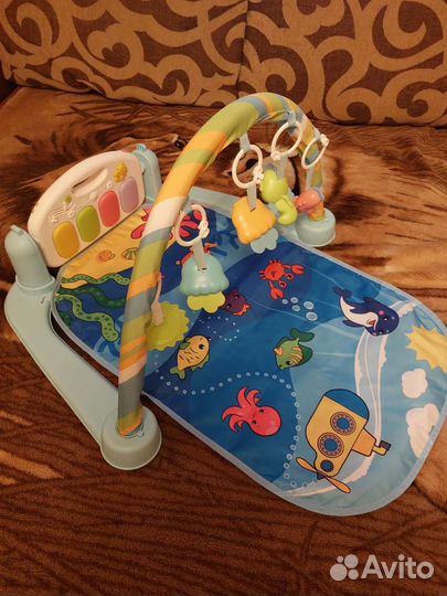Развивающий коврик с пианино
