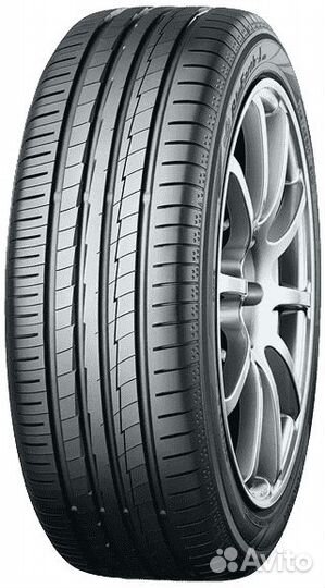 Yokohama BluEarth AE50 215/65 R17 99V